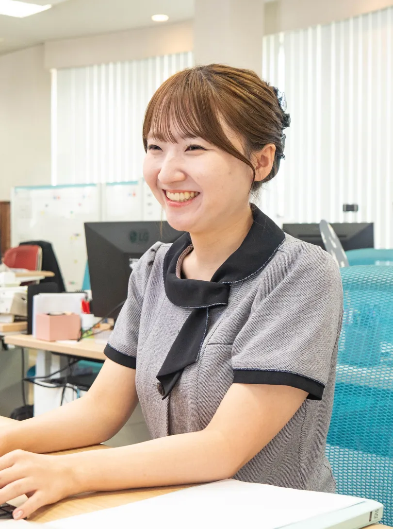 事務職 ｜ 経理部